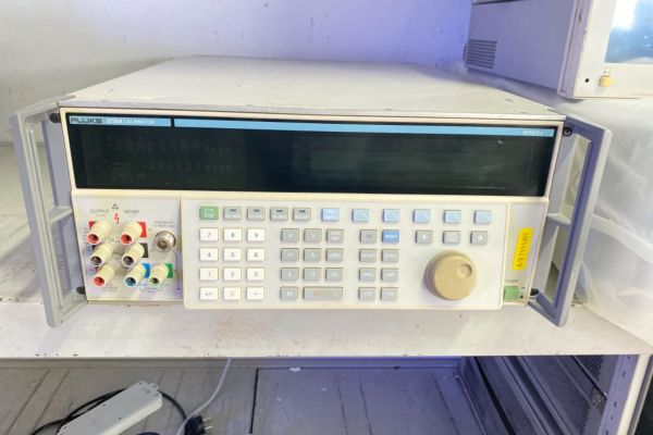 租售 福祿克5720A多功能校準(zhǔn)儀 